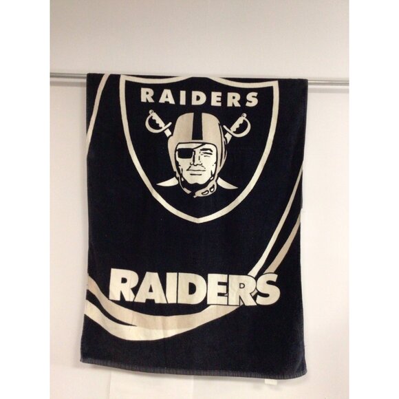 Vintage Oakland Raiders Beach Towel NFL Officially Licensed - Picture 1 of 4